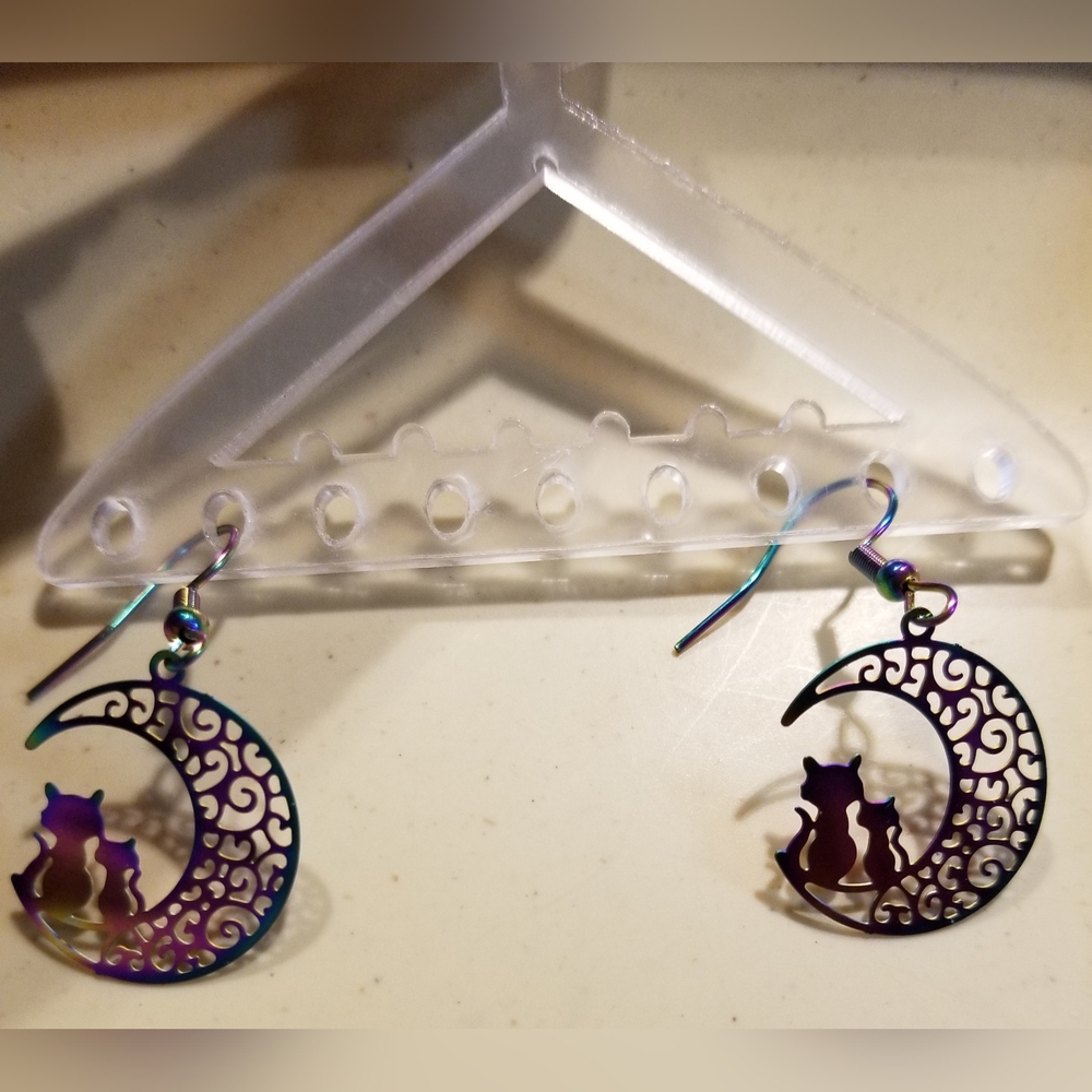 - Filigree Cats On The Quarter Moon Earrings - Picture 7 of 7